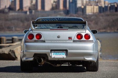 Sale a subasta este espectacular Nissan Skyline R33 GT-R V-Spec de 1995