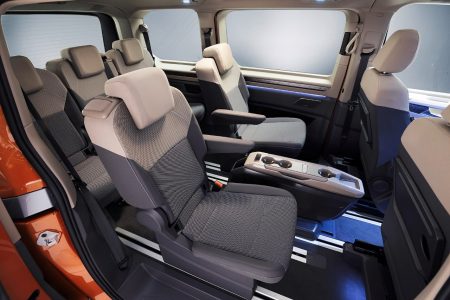 Volkswagen T7 Multivan 2021: Adaptada a los nuevos tiempos, híbrida y enchufable