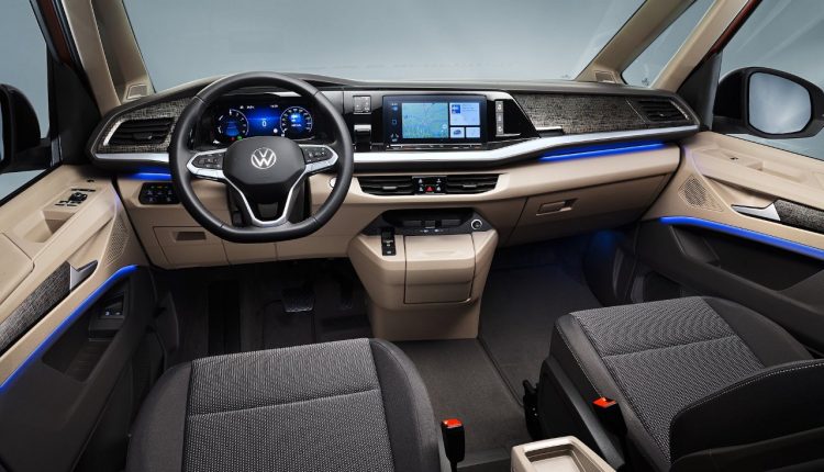 Volkswagen T7 Multivan 2021: Adaptada a los nuevos tiempos, híbrida y enchufable