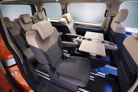 Volkswagen T7 Multivan 2021: Adaptada a los nuevos tiempos, híbrida y enchufable