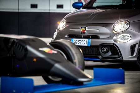 Abarth F595: Un guiño a la Fórmula 4