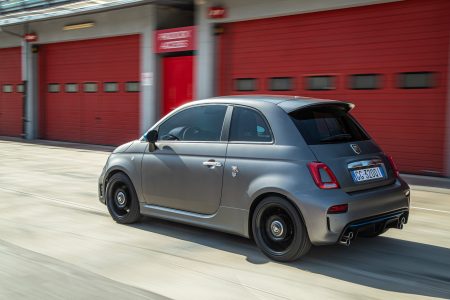 Abarth F595: Un guiño a la Fórmula 4