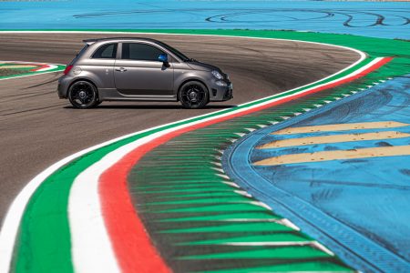 Abarth F595: Un guiño a la Fórmula 4