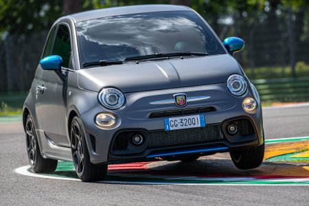 Abarth F595: Un guiño a la Fórmula 4