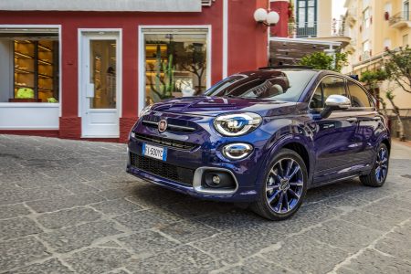 El Fiat 500X Yachting ya es oficial: Cinco puertas y a cielo abierto