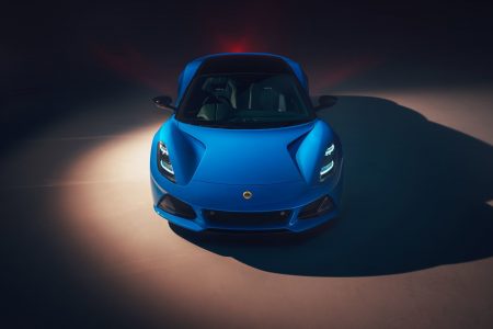 El Lotus Emira es oficial: así es el último coche de combustión de la firma