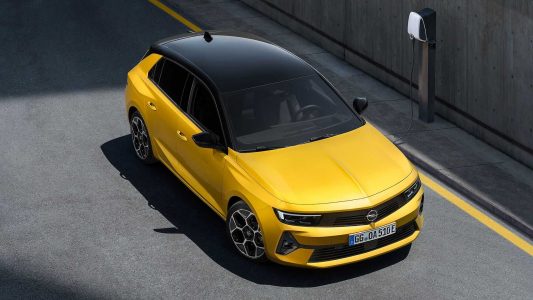 El nuevo Opel Astra 2022 ya es oficial: Genes de Stellantis y versiones híbridas