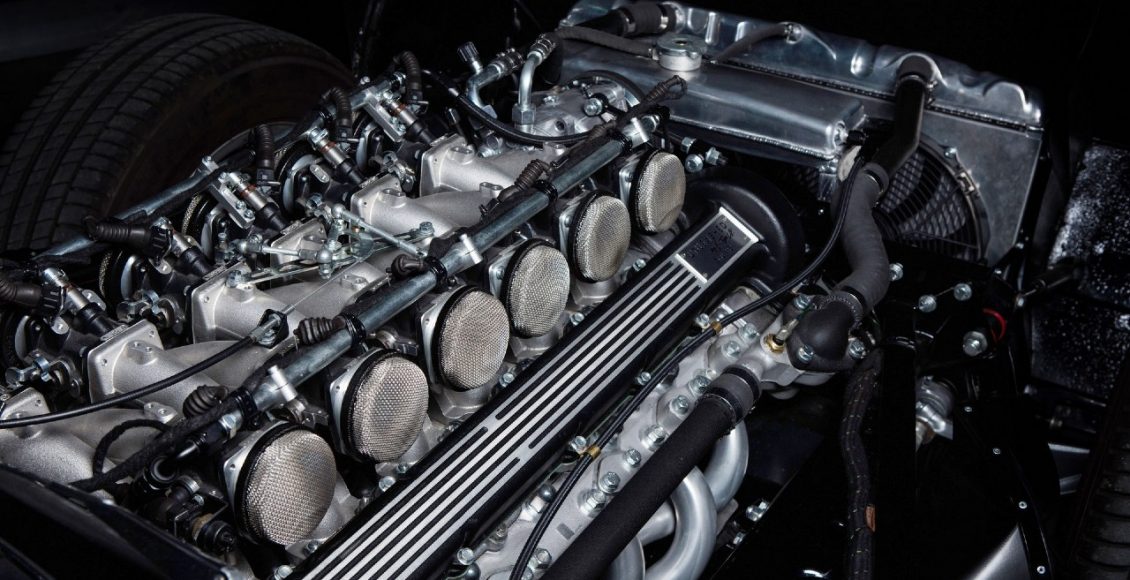 Jaguar-E-Type-motor