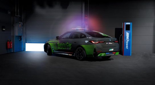 El BMW i4 M50 es el primer Safety Car eléctrico de la firma