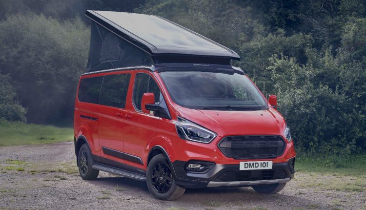 La Ford Transit Custom Nugget suma los acabados Active y Trail: Que siga la fiesta camper