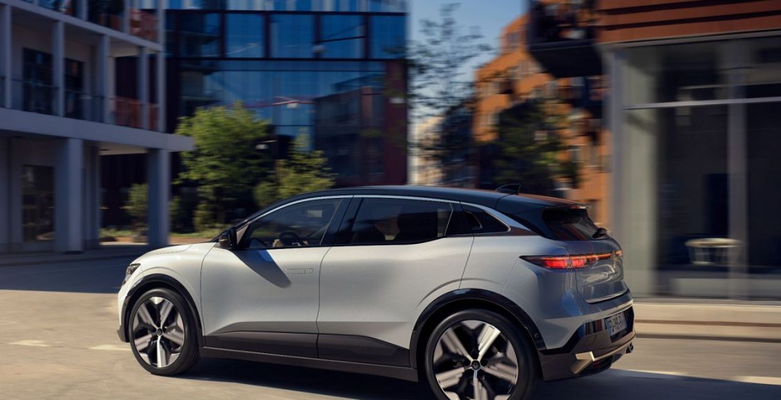 Renault-Megane-E-TECH-Electric-2022-18