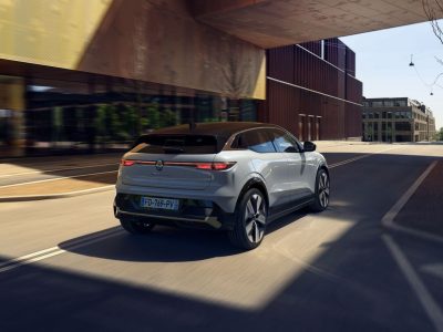 El Renault Mégane E-Tech es un crossover compacto... y es 100% eléctrico