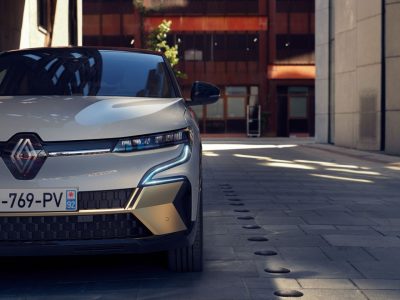 El Renault Mégane E-Tech es un crossover compacto... y es 100% eléctrico