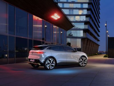 El Renault Mégane E-Tech es un crossover compacto... y es 100% eléctrico