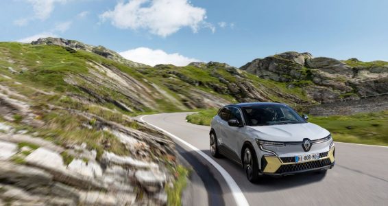 El Renault Mégane E-Tech es un crossover compacto... y es 100% eléctrico