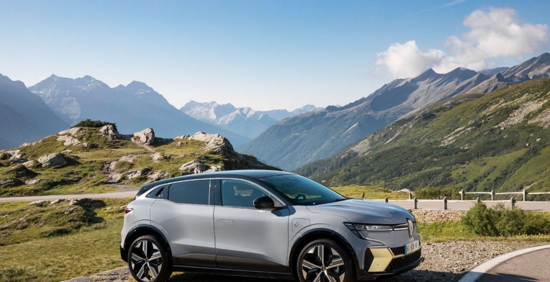 Renault-Megane-E-TECH-Electric-2022-9