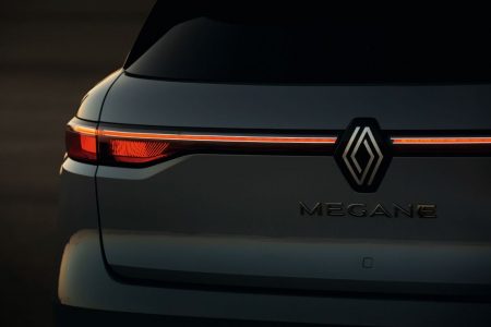 El Renault Mégane E-Tech es un crossover compacto... y es 100% eléctrico