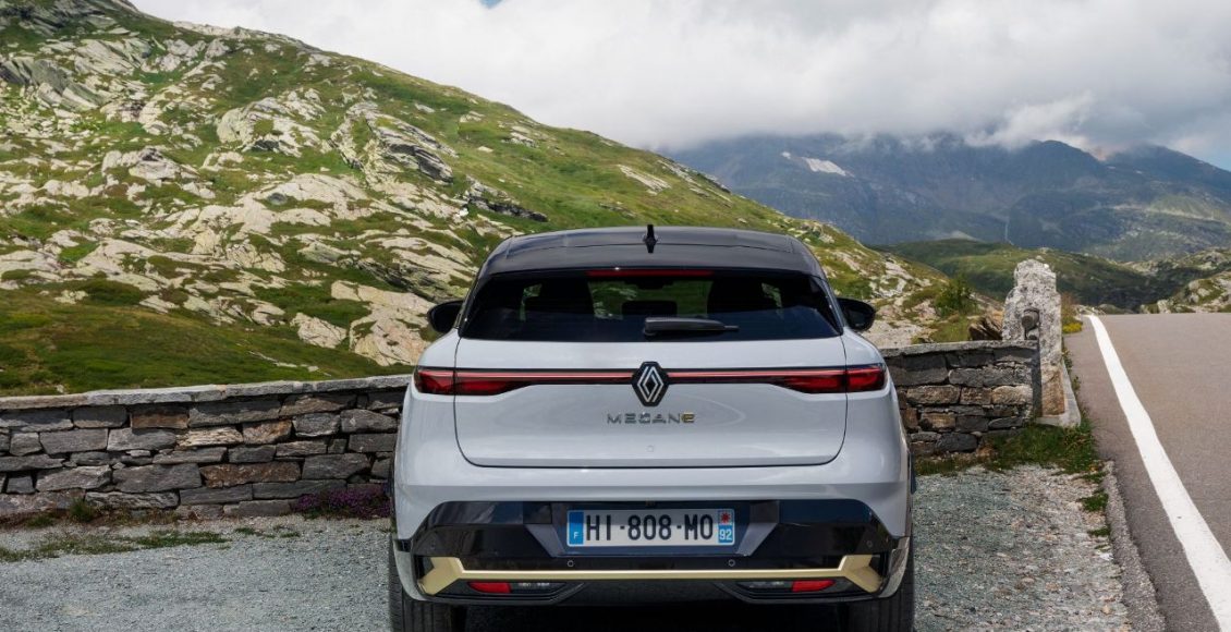 Renault-Megane-E-TECH-Electric-2022-11