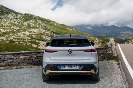 El Renault Mégane E-Tech es un crossover compacto... y es 100% eléctrico