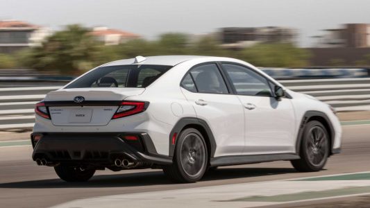 El Subaru WRX 2022 con un motor bóxer de 275 CV entra en escena