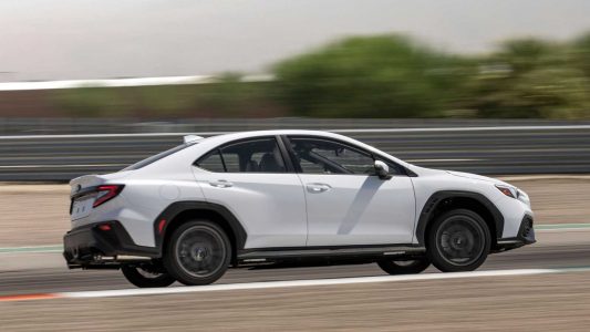 El Subaru WRX 2022 con un motor bóxer de 275 CV entra en escena