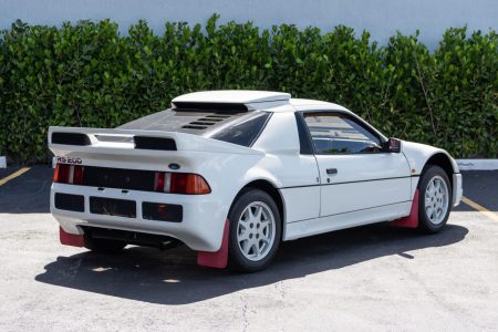 Este Ford RS200 de 1986 con menos de 6.000 kilómetros busca un nuevo hogar