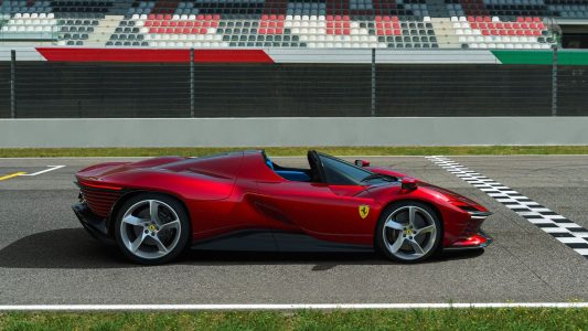 Ferrari Daytona SP3: El V12 atmosférico todavía tiene mucho que decir...