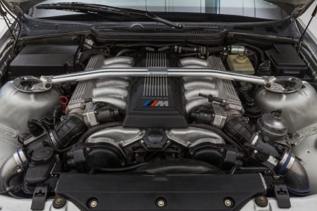 Este BMW E36 Compact con motor V12 de 5.6 litros está en venta