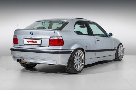 Este BMW E36 Compact con motor V12 de 5.6 litros está en venta