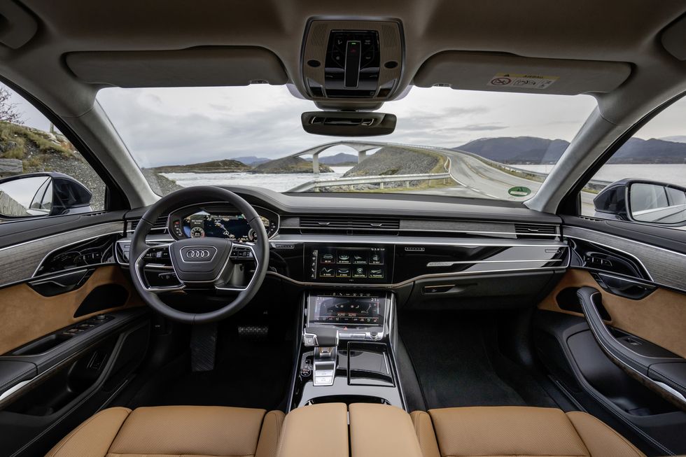 Audi A8 60 TFSIe: Hasta 59 kilómetros de autonomía 100% eléctrica