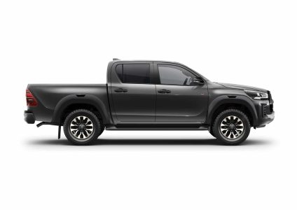 Nuevo Toyota Hilux GR Sport 2022: El pick-up recibe una versión deportiva