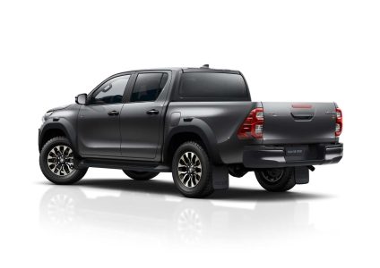 Nuevo Toyota Hilux GR Sport 2022: El pick-up recibe una versión deportiva