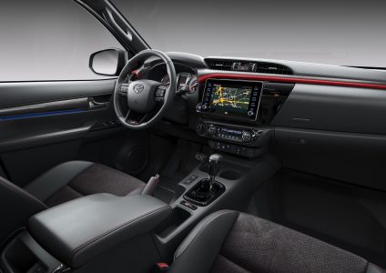 Nuevo Toyota Hilux GR Sport 2022: El pick-up recibe una versión deportiva