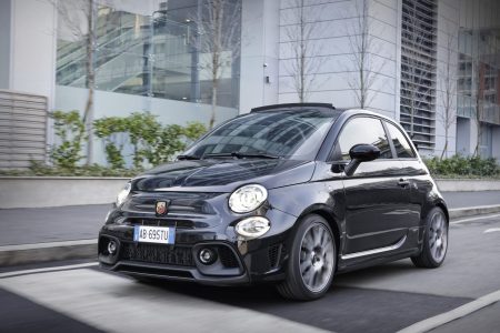 Abarth 595 y 695 2022: La gama se simplifica con dos modelos de hasta 180 CV