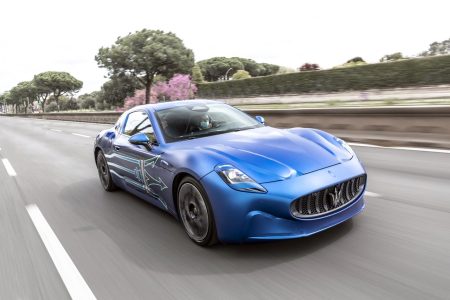 Así luce el Maserati GranTurismo Folgore de 1.200 CV por las calles de Roma