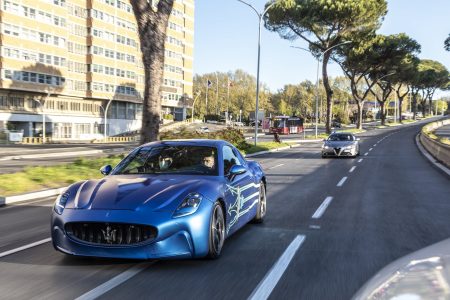 Así luce el Maserati GranTurismo Folgore de 1.200 CV por las calles de Roma