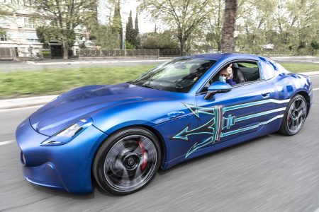 Así luce el Maserati GranTurismo Folgore de 1.200 CV por las calles de Roma