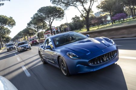 Así luce el Maserati GranTurismo Folgore de 1.200 CV por las calles de Roma