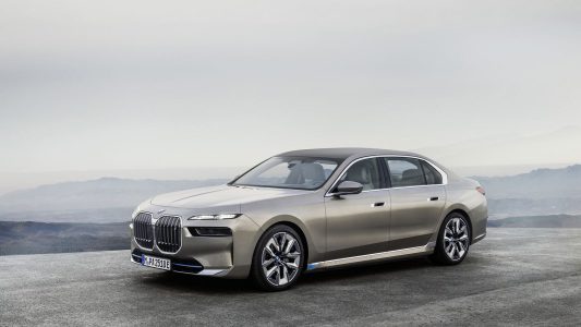 BMW Serie 7 2023: La nueva generación llega con una versión eléctrica