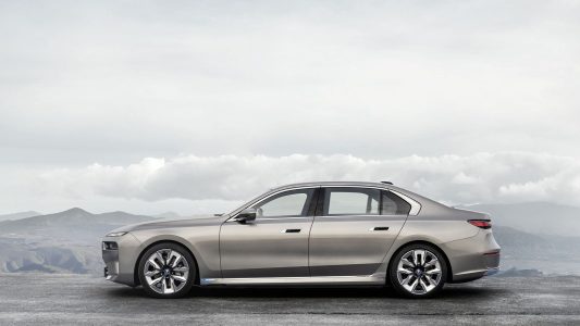 BMW Serie 7 2023: La nueva generación llega con una versión eléctrica