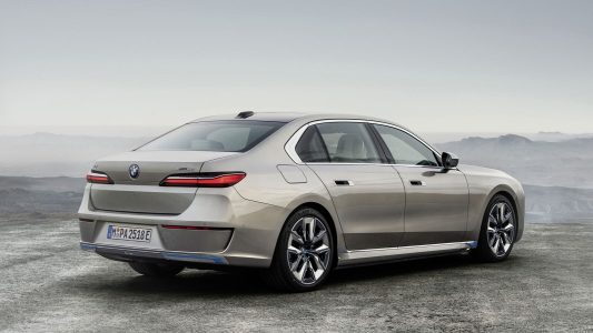 BMW Serie 7 2023: La nueva generación llega con una versión eléctrica