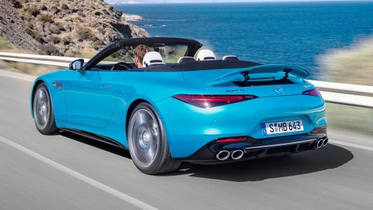 El Mercedes-AMG SL 43 llega con cuatro cilindros y turbocompresor eléctrico