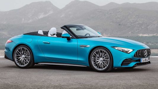 El Mercedes-AMG SL 43 llega con cuatro cilindros y turbocompresor eléctrico