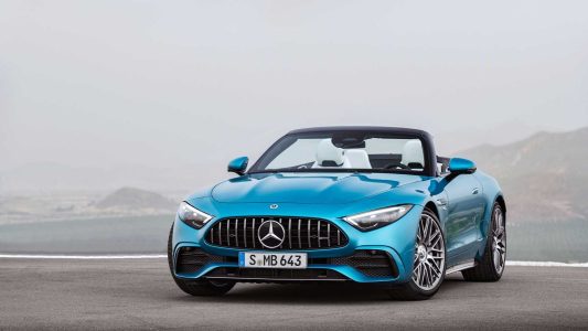 El Mercedes-AMG SL 43 llega con cuatro cilindros y turbocompresor eléctrico