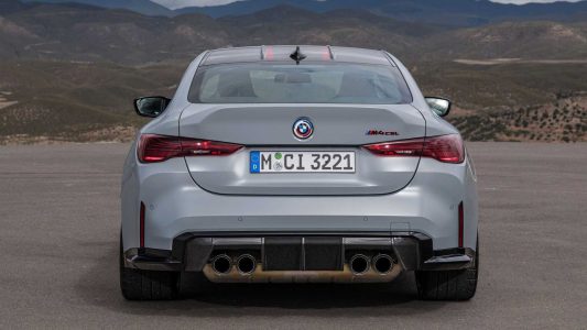 El BMW M4 CSL ya es oficial: Sólo 1.000 unidades para el modelo más rápido de la marca en Nürburgring