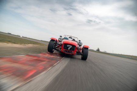 El nuevo Caterham Seven 420 CUP es el modelo más enfocado para circuito hasta la fecha... ¡y matriculable!