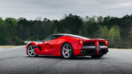 Este Ferrari LaFerrari Aperta con 259 km sale a subasta y podría venderse por más de 5 millones de dólares