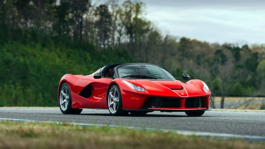 Este Ferrari LaFerrari Aperta con 259 km sale a subasta y podría venderse por más de 5 millones de dólares