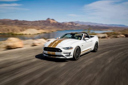  Hertz te permite alquilar un Shelby Mustang de   CV por menos de   euros al