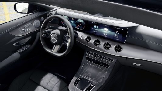 Mercedes-Benz Clase E Night Edition: Con detalles de color negro